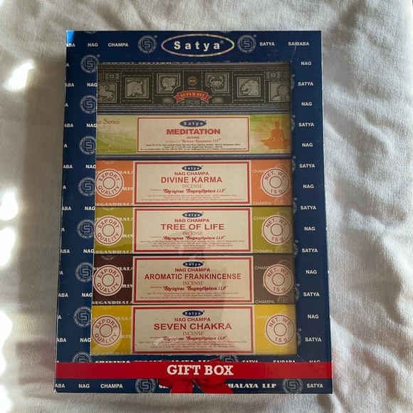 SATYA Gift Pack Incense Sticks - Picture 3 of 3